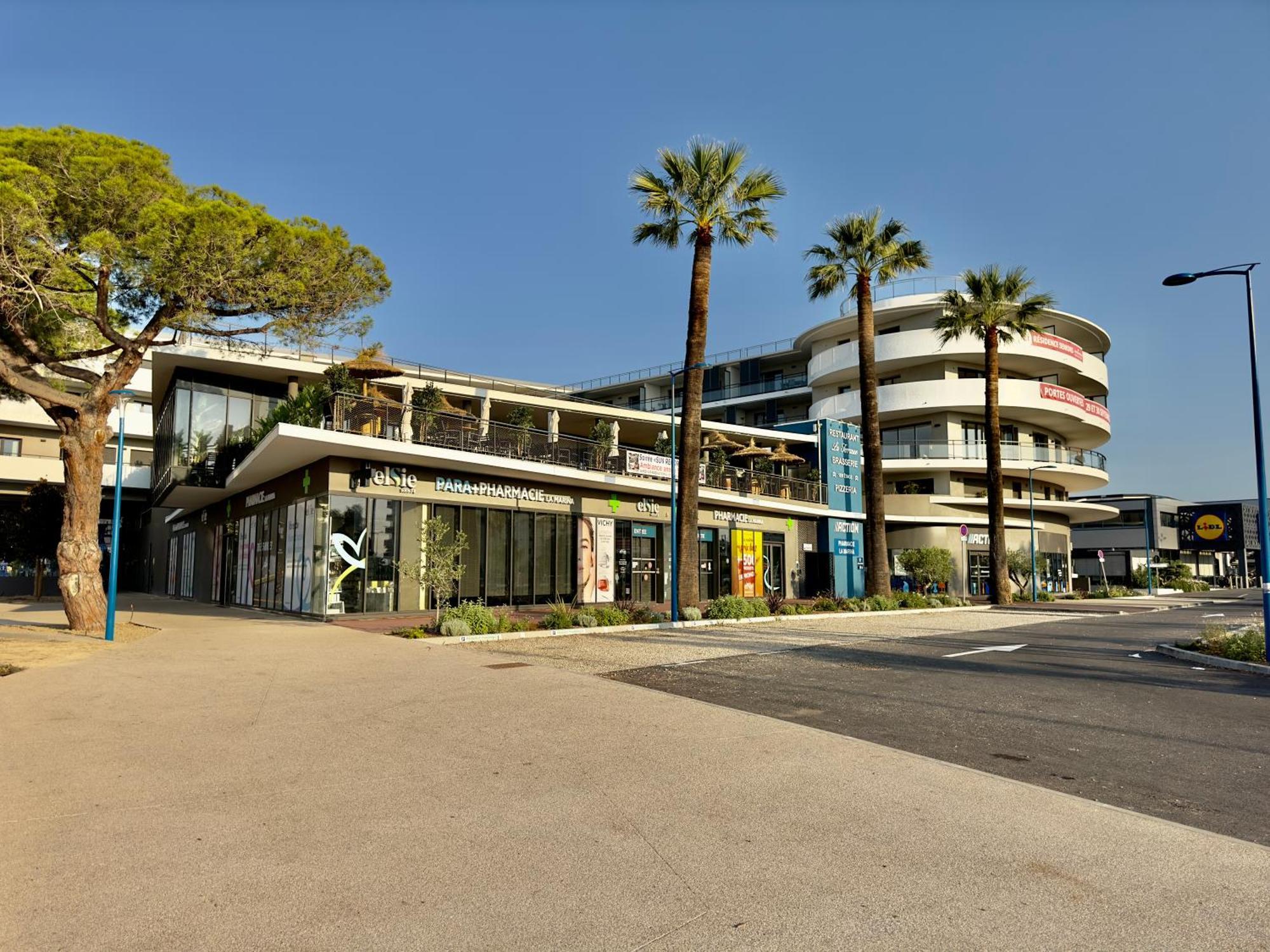 Regent Cote D'Azur Air-Conditioned, Pool, Garden & Parking Вільнев-Лубе Екстер'єр фото
